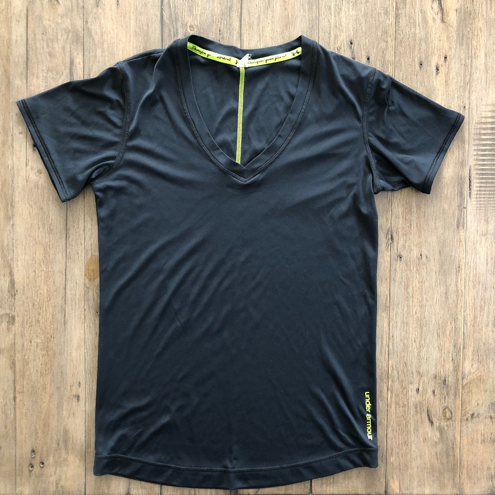 SALE! 3/$20 Under Armour | Fitness Workout Top